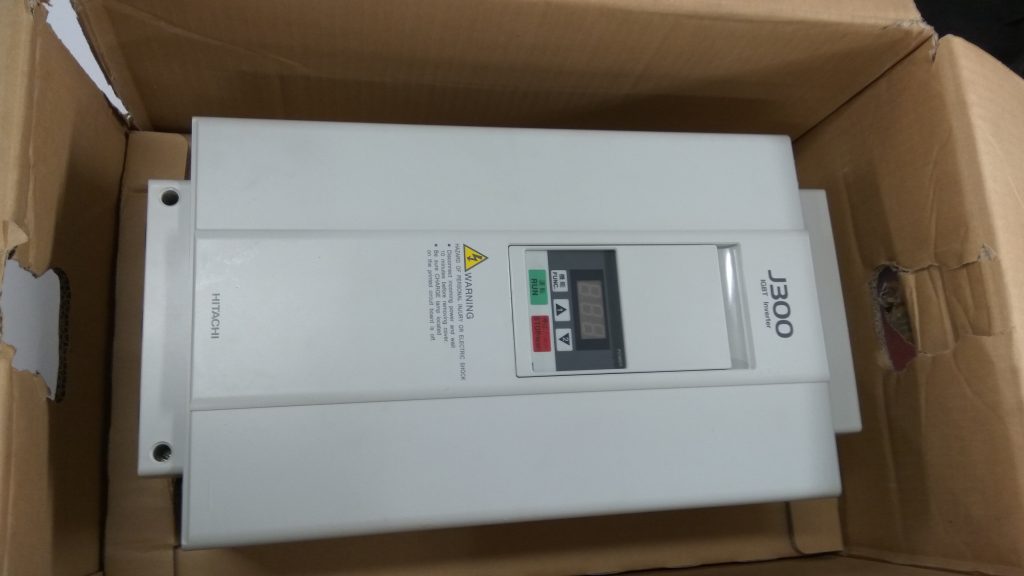 Hitachi Inverter J300